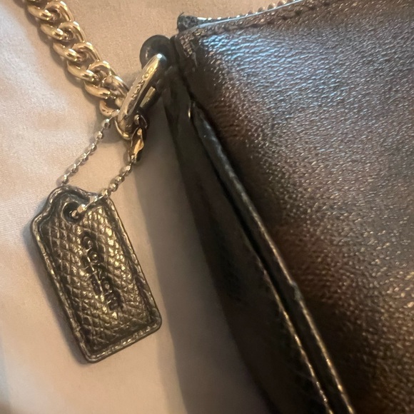 👛Coach Signature Canvas purse with chain handle:EUC. Rarely used. - Picture 6 of 15